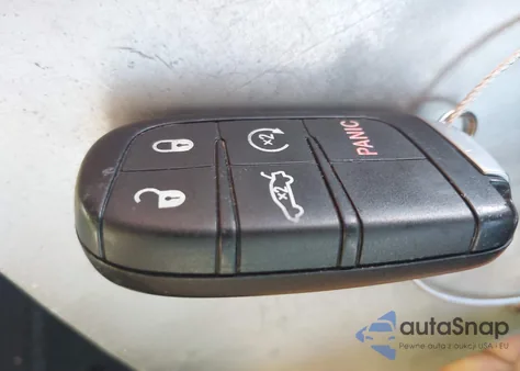 2016 Chrysler 300 Anniversary Edition из США, поврежденный, VIN 2C3CCARG4GH270577